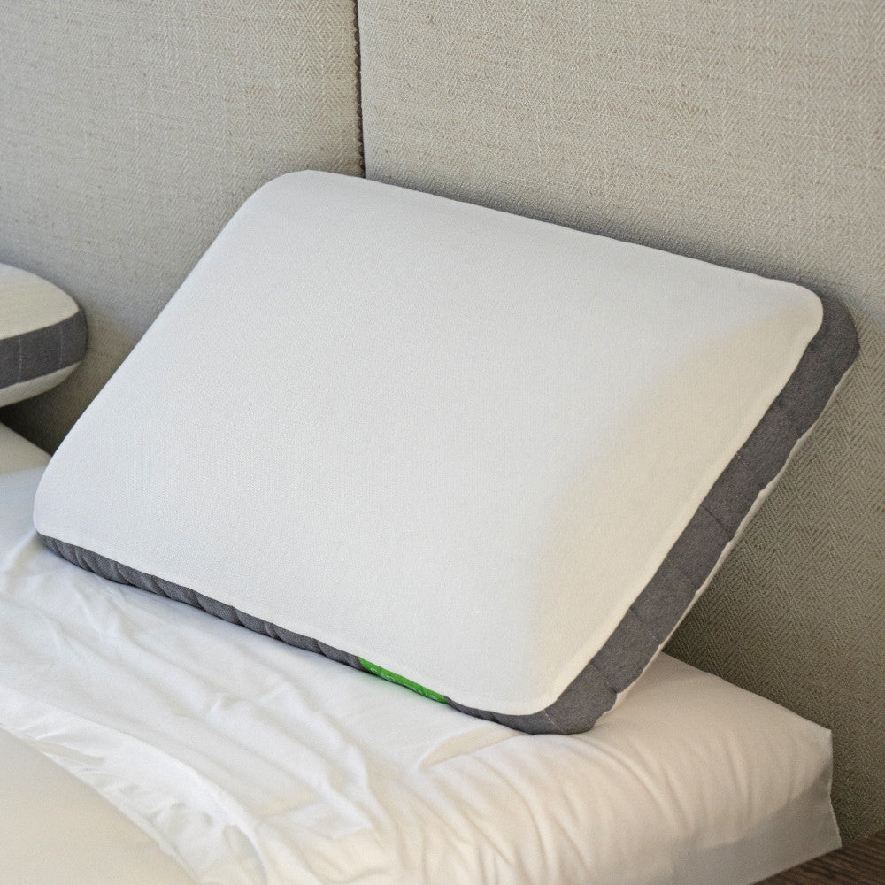 gel pillow on a bed~Standard