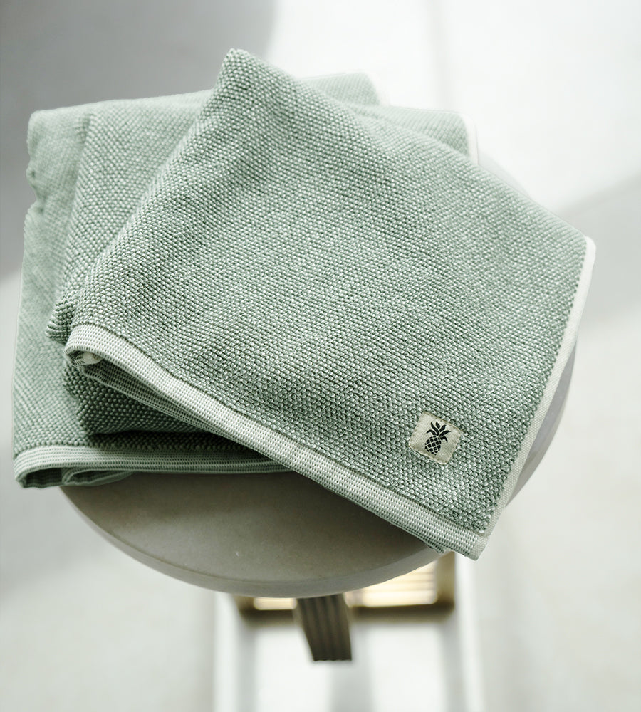 Bamboo Two-Tone Bath Sheet — Oasis Green