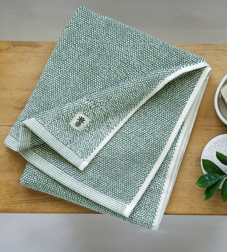 Bamboo Two-Tone Bath Towel — Oasis Green