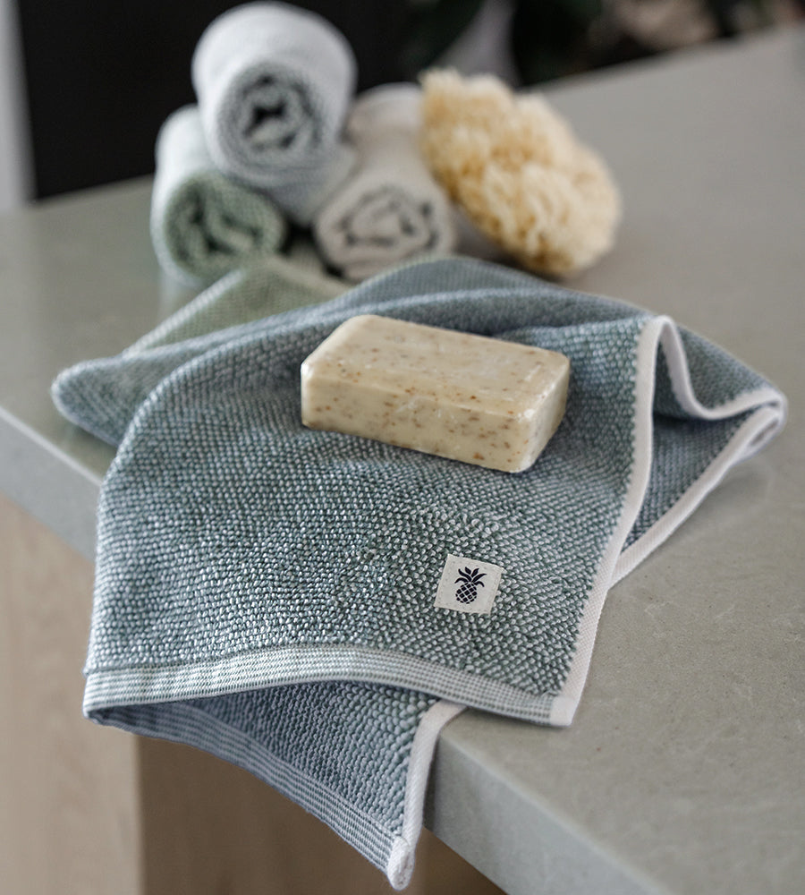 Bamboo Two-Tone Hand Towel — Black Sand