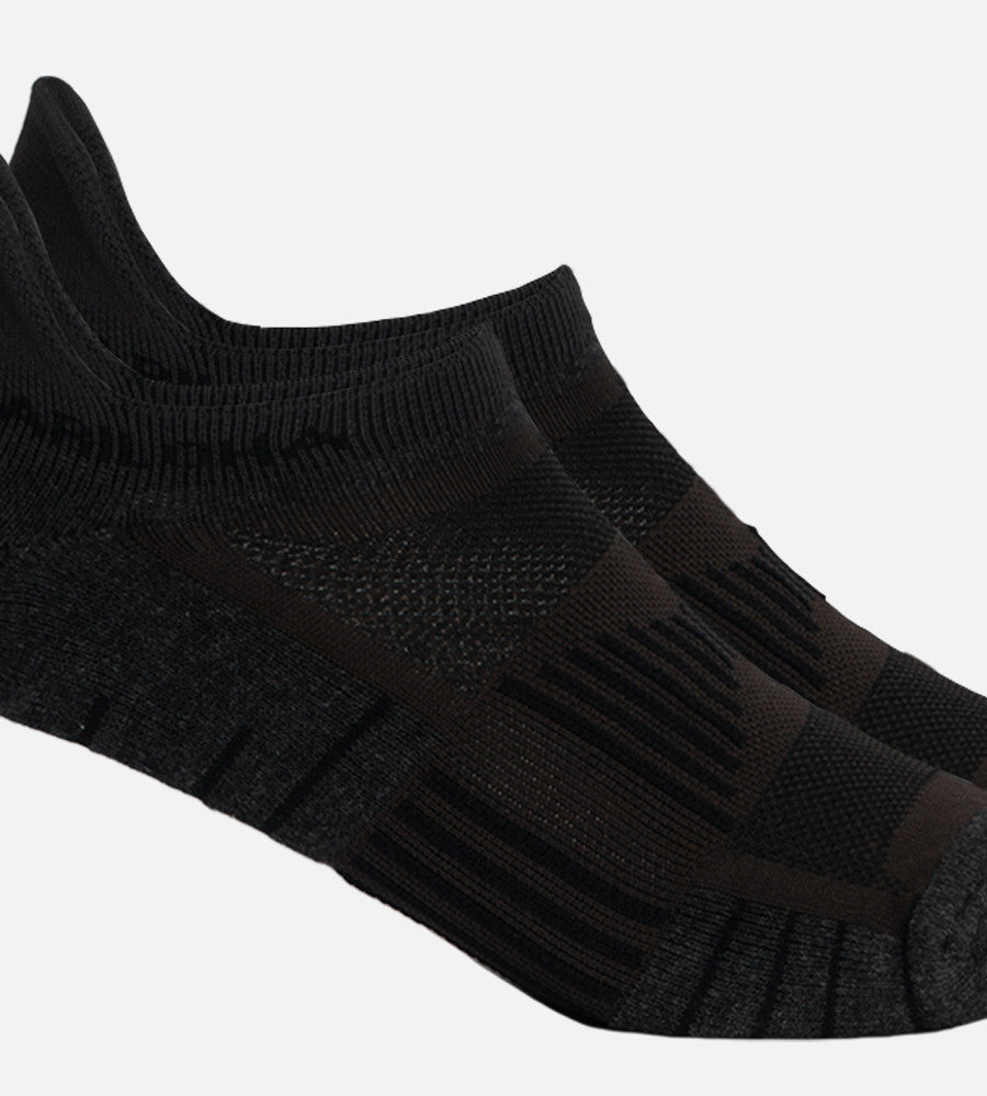 close-up on Carbon Heather/ Carbon tab athletic socks