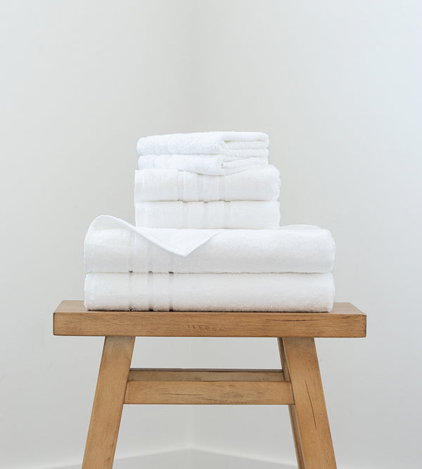 2 towel sets with 2 towels, 2 hand towels and 2 washcloths