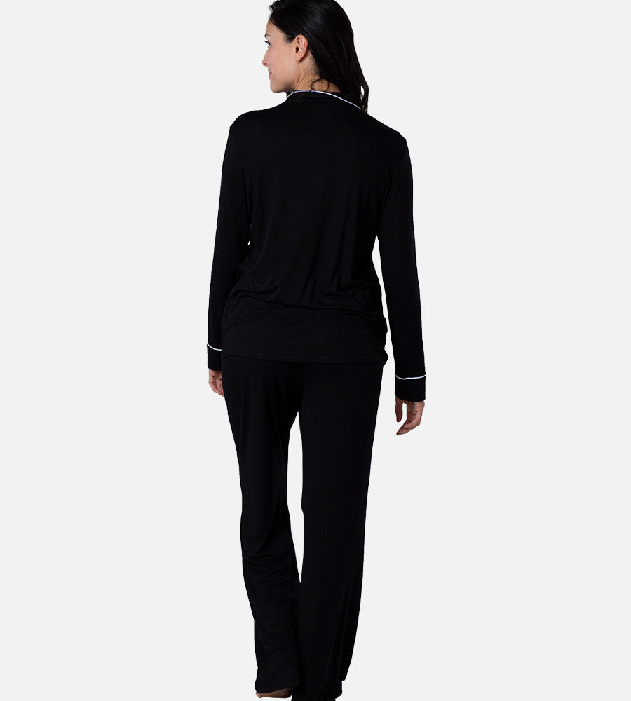 back view of model wearing black long sleep set