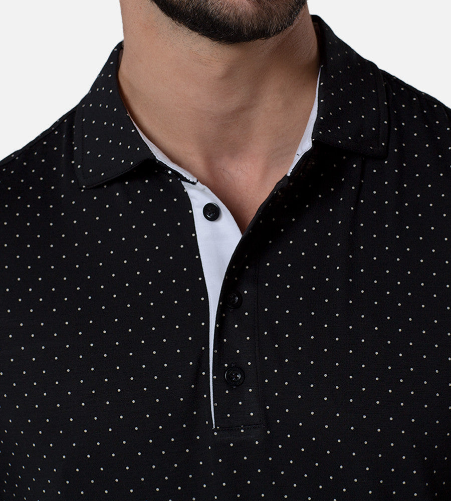 close-up on front collar of dot black/white comfort polo~Dot Black/White